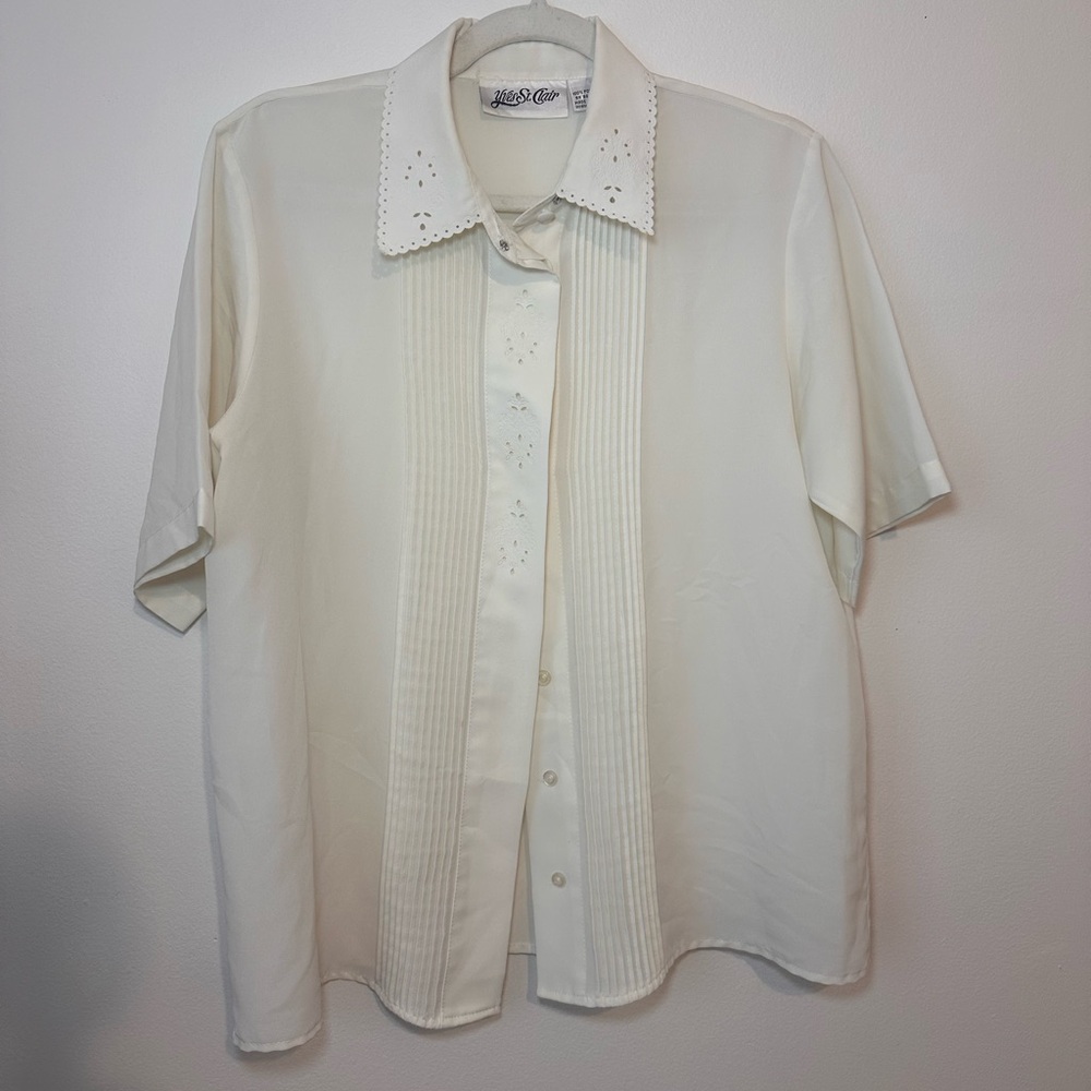 Adorable Yves St Clare blouse